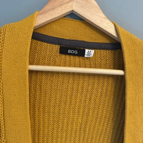 BDG Orange oversized slouchy knit open front pocket cardigan - Picture 3 of 4